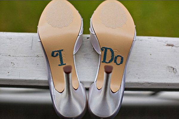 Zapatos de novia con mensaje zapatos_mensaje_1_600x400 