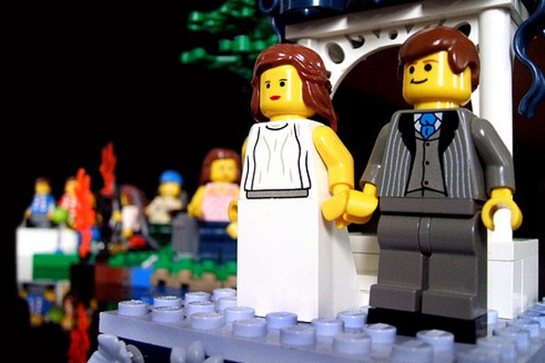 Figuras de Lego en tu pastel de boda Blog de bodas de Una Boda Original