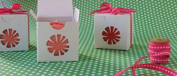 DIY: Cajitas de macarons caja_macarons_1_600x260 