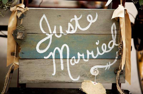 Just Married just_married_7_600x396 
