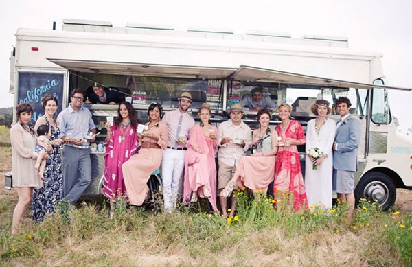 Una boda hippie en el campo caravana_comida_14_600x389 