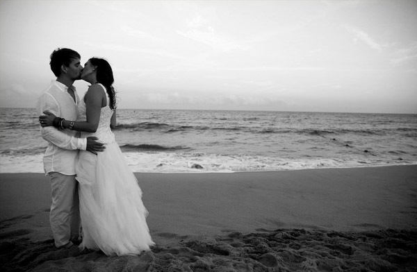 Alex & Anna: boda en el beach club alex_y_anna_24_600x392 