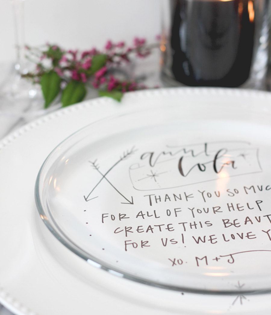 DIY: PLATOS PERSONALIZADOS PARA LOS INVITADOS diy-boda 