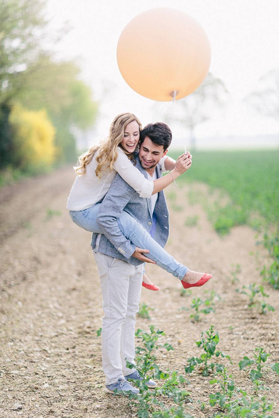 GLOBOS XXL boda-con-globos 