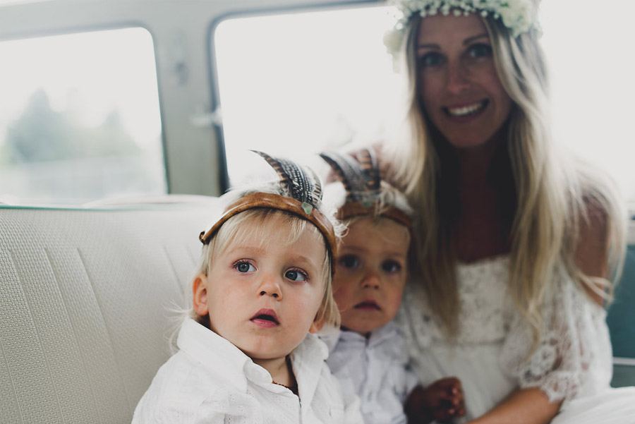 JASON & WINONA: LA LIBERTAD DE UNA BODA BOHO niños-boda-boho 