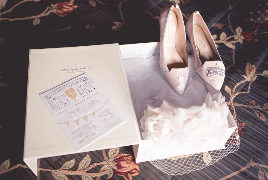 NATALIA & MIGUEL: BODA CAMPERA zapatos-novia 