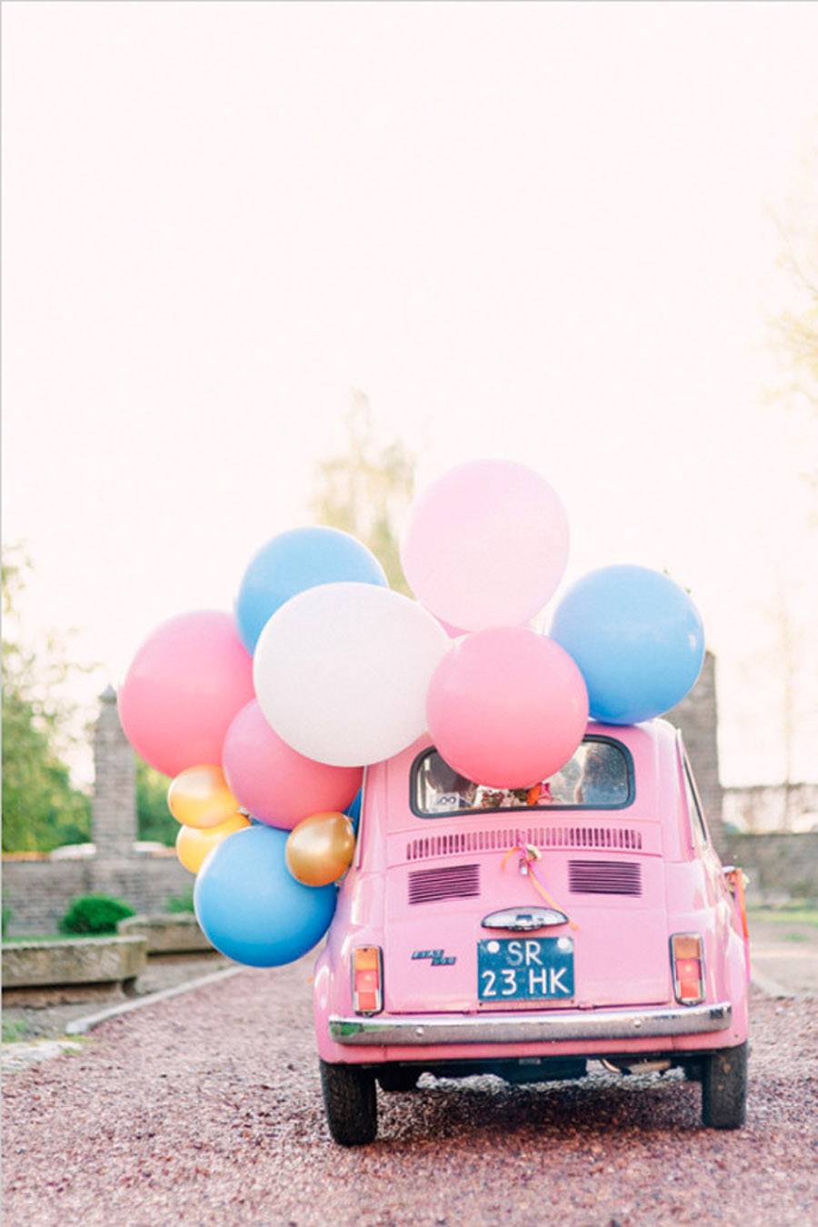 LLEGAR A TU BODA EN UN 600 600-coche-boda 