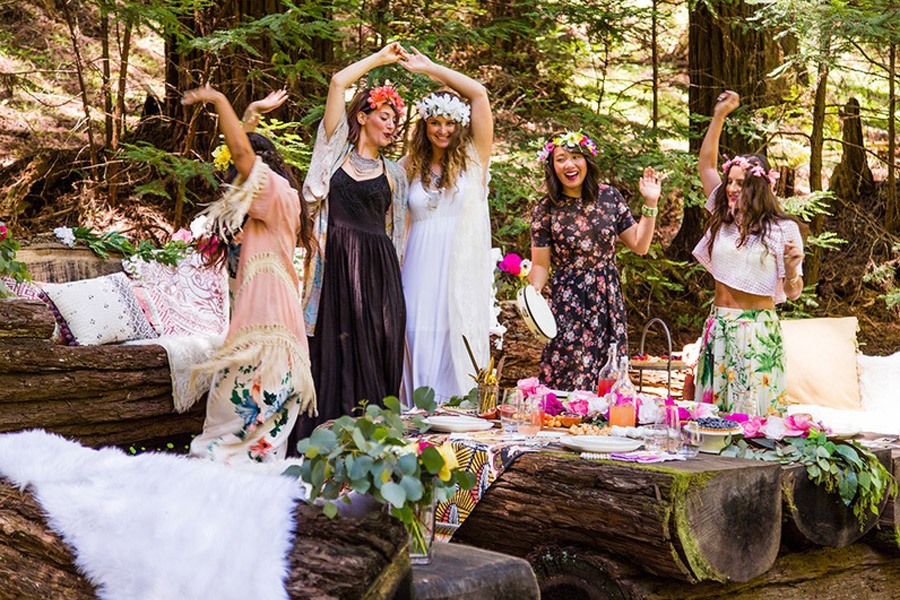 BOHO BRIDAL PARTY wedding-party-boho 