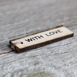 Etiqueta de madera With Love 