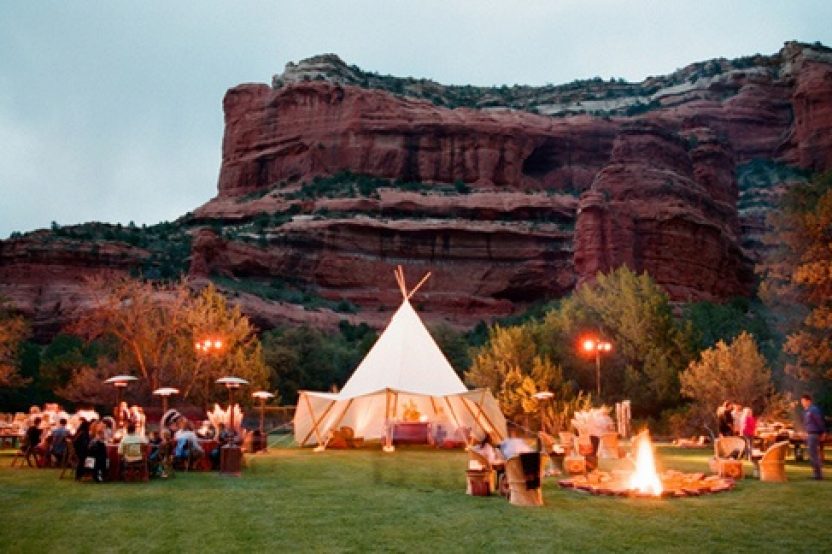 PON UN TIPI EN TU BODA