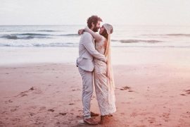 LORENA & JUAN: GUITARRAS, PALMAS Y MUCHO AMOR