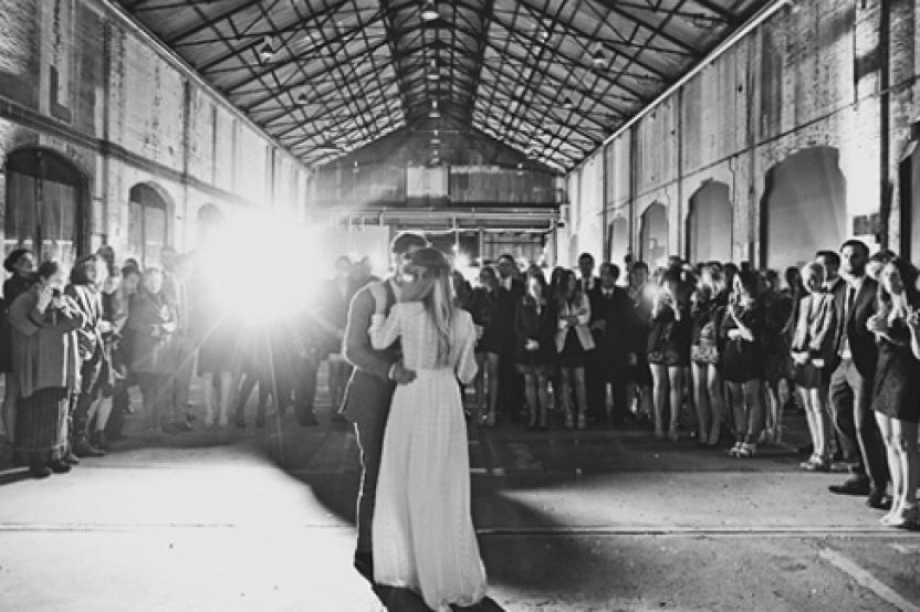 JEN & LUKE: UNA BODA BOHO-INDUSTRIAL