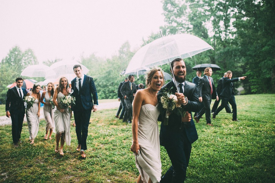 BODA LLUVIOSA, NOVIA DICHOSA boda-con-lluvia 