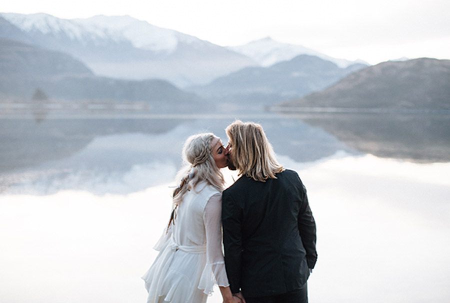 SESIÓN DE BODA EN ALTA MONTAÑA novios-nieve 