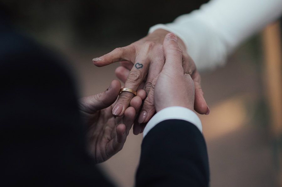 UNA BODA ÍNTIMA EN PORTUGAL alianzas-boda 