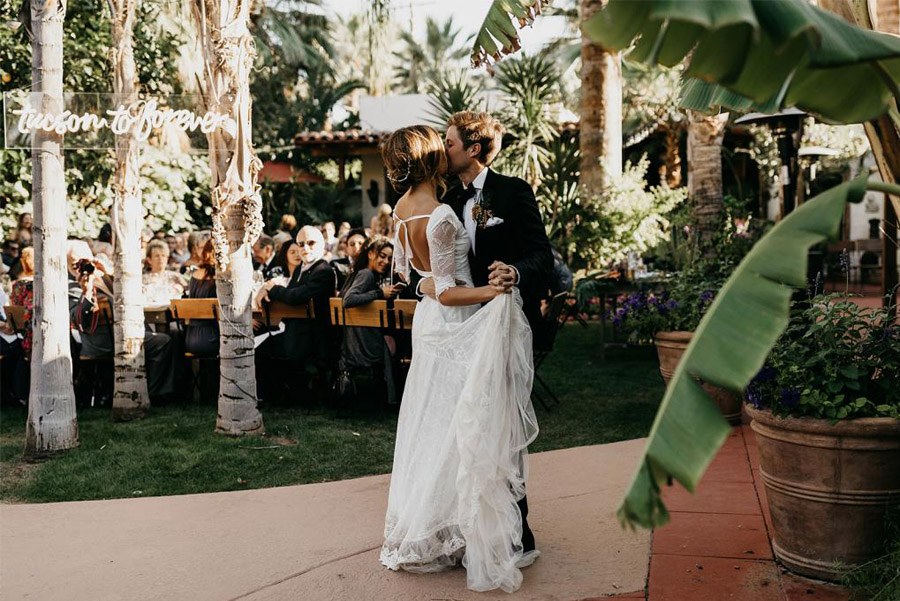 JASON & DANIELLE: EL AMOR ESTÁ EN EL AIRE boda-verano 