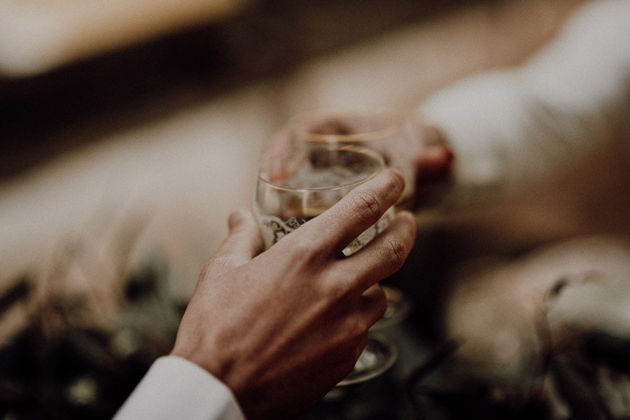 UNA BODA ÍNTIMA EN PORTUGAL brindis-boda 