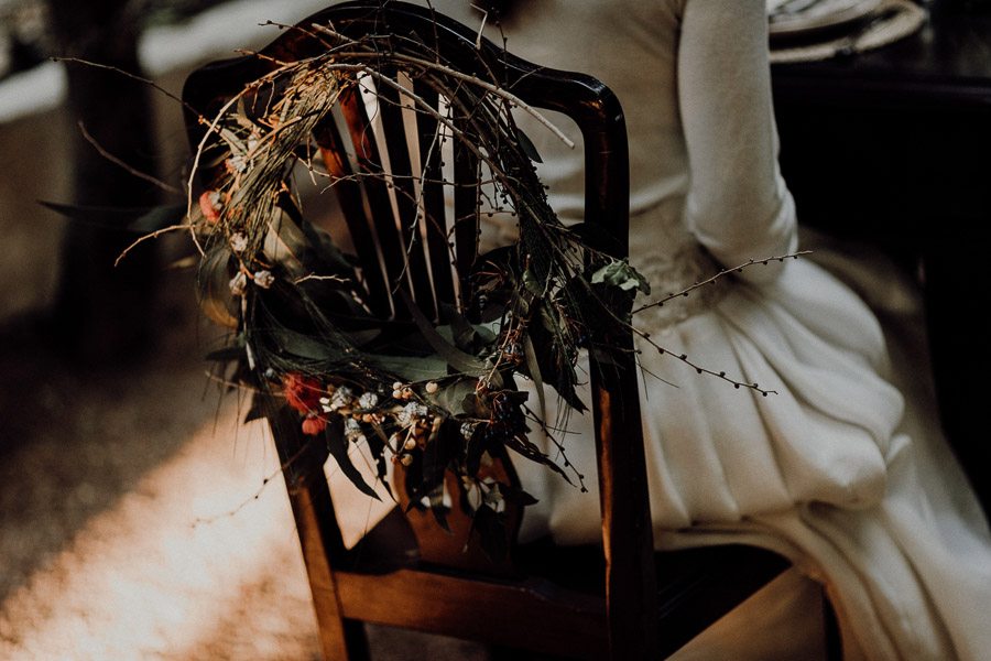 UNA BODA ÍNTIMA EN PORTUGAL sillas-boda 