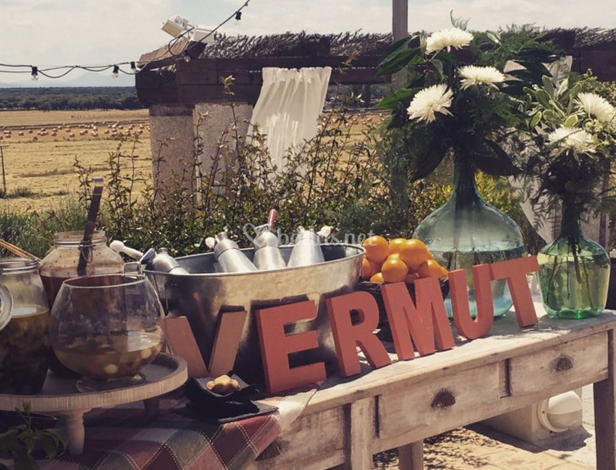 BARRA DE VERMUT buffet-de-vermut-boda 