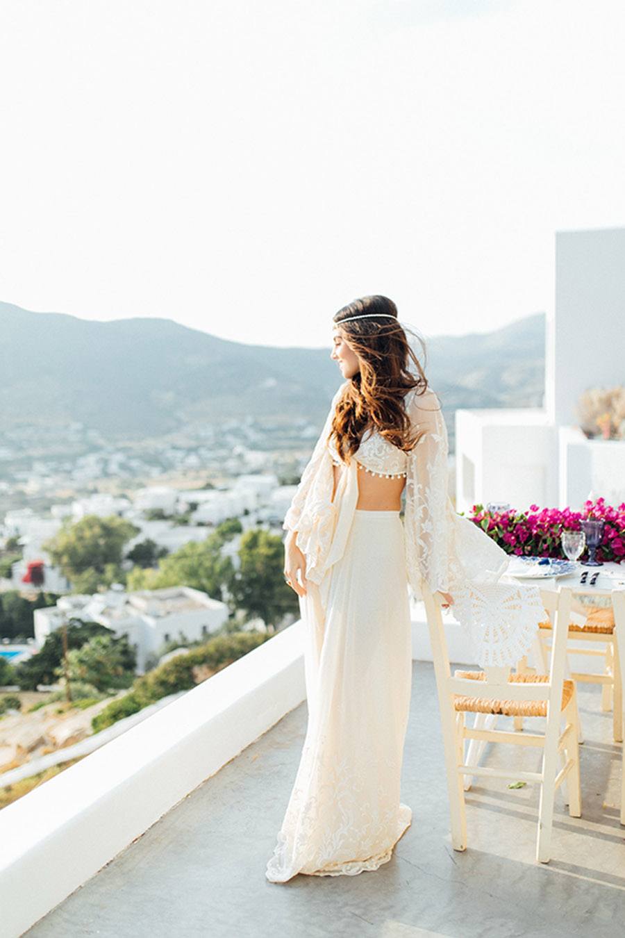 UNA BODA GRIEGA JUNTO AL MAR novia-boho 