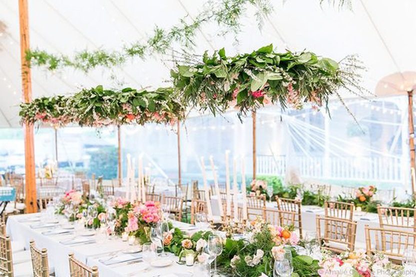 INSPIRACIÓN: CANDELABROS DE FLORES SUSPENDIDOS