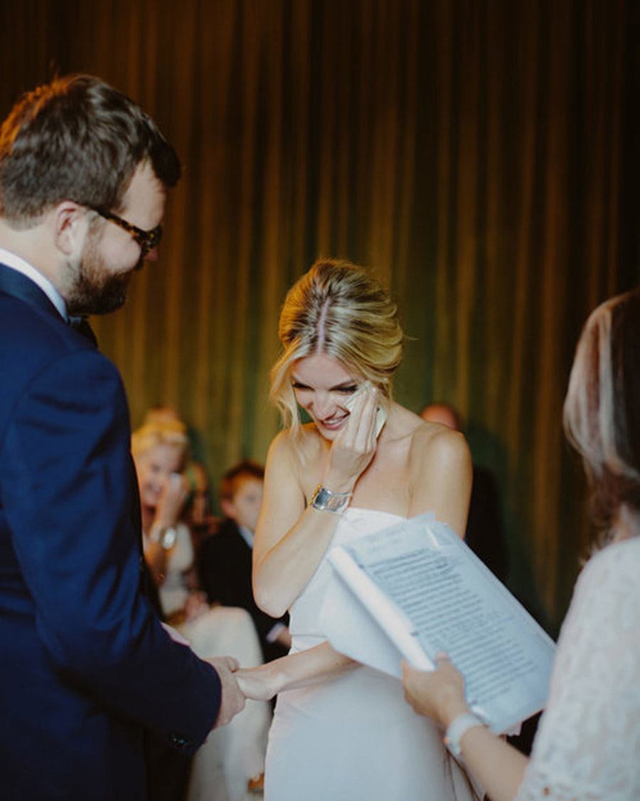 HAYLEY & CHRIS: ROMÁNTICA BODA EN NUEVA YORK ceremonia-hotel 