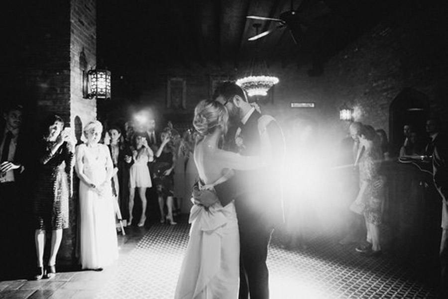 HAYLEY & CHRIS: ROMÁNTICA BODA EN NUEVA YORK novios-baile 