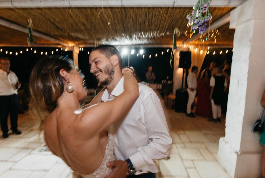 DAN & EMMA: BODA AL SUR DE ITALIA baile-novios 