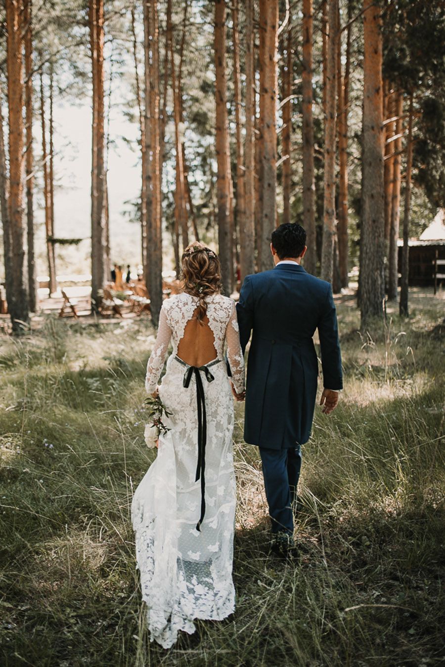 NATALIA & DAVID: UNA SENCILLA BODA DE CAMPO vestido-novia-lazo 