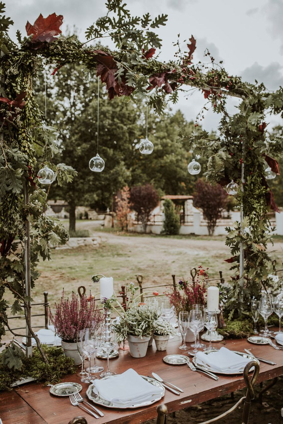 LOS TOCADOS ARTESANALES DE DIGOCCA mesa-boda 