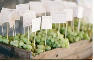 DECORACIÓN DE BODA CON UVAS uvas-deco 