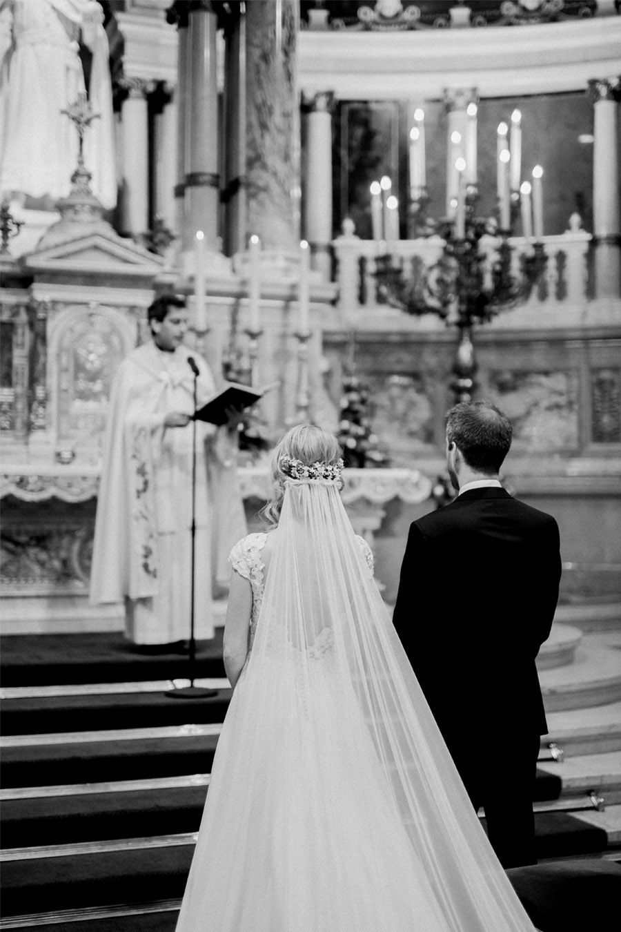 JULIO & ANITA: ROMÁNTICA BODA EN BUDAPEST novios-ceremonia 