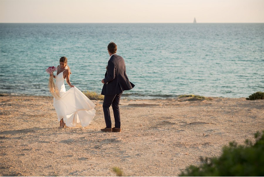 MARIE & JULES: DE NAMIBIA A FORMENTERA (PARTE II) boda-reportaje 