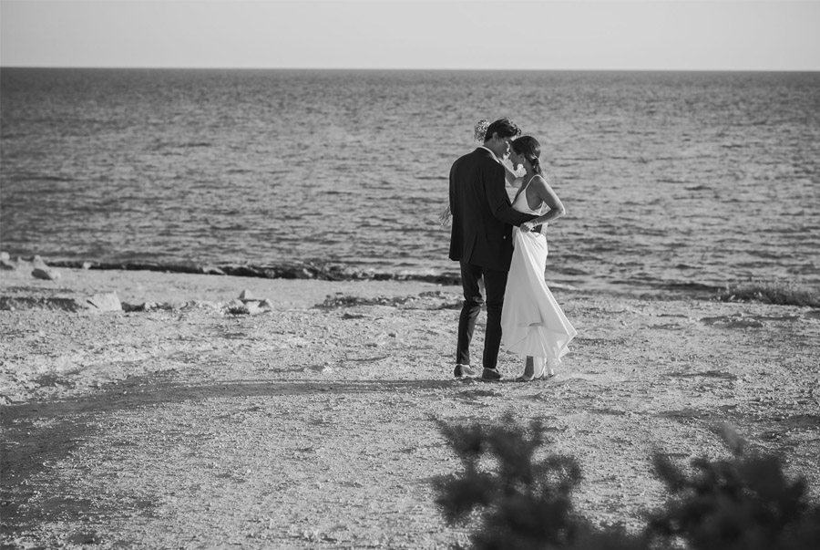 MARIE & JULES: DE NAMIBIA A FORMENTERA (PARTE II) novios-playa 