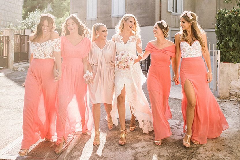 LIVING CORAL PARA LAS BODAS DE 2019