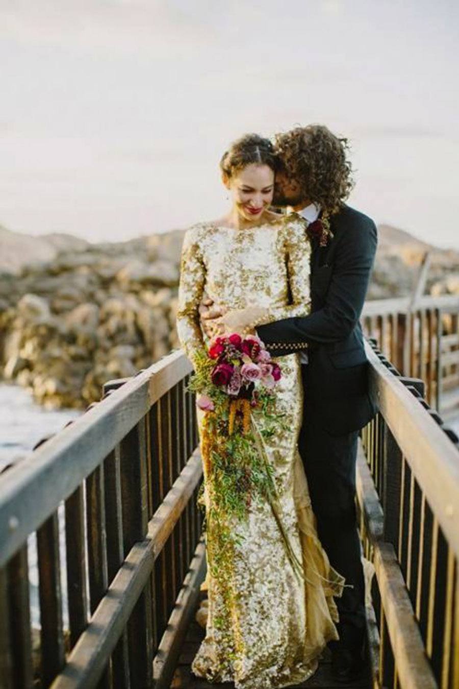 VESTIDOS DE NOVIA DORADOS - de de Una Boda