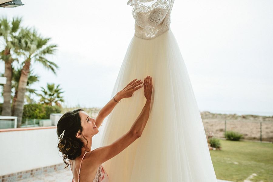 SARA & RAMÓN: UNA BODA LLENA DE SORPRESAS vestido-novia 