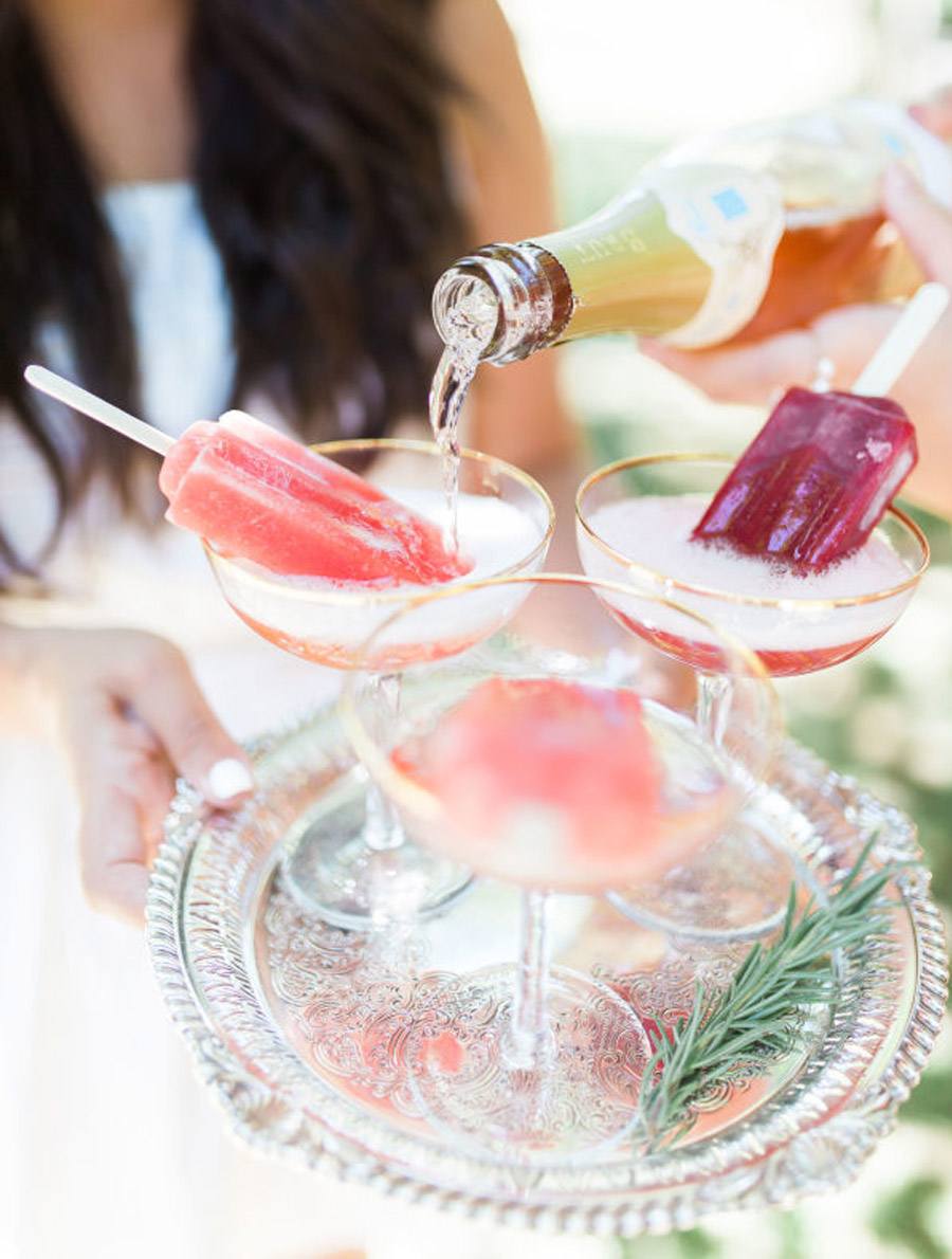 5 CÓRNERS DE BEBIDAS ORIGINALES PARA TU BODA champagne-boda 