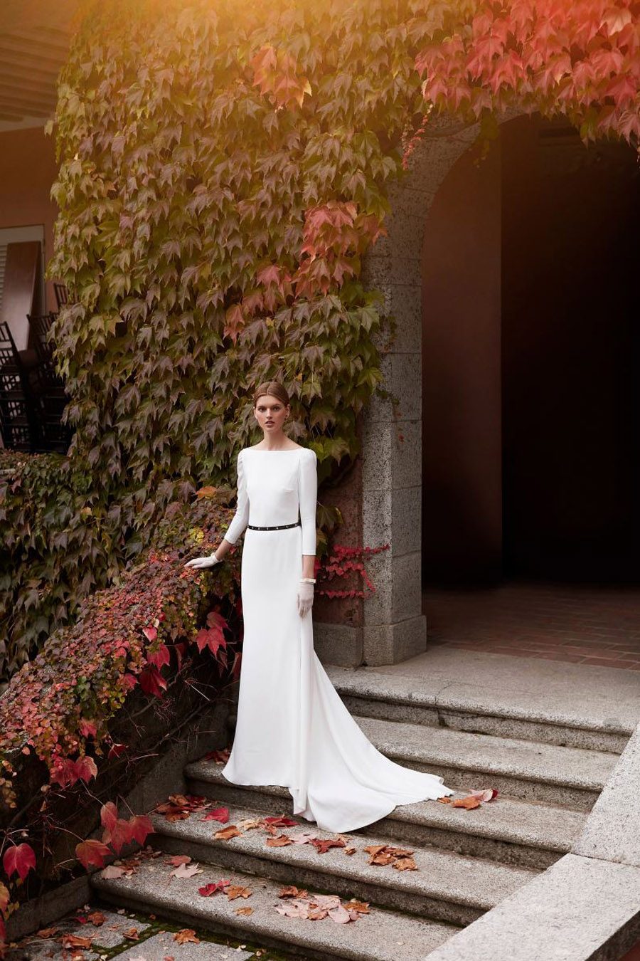 WHITE, NUEVA LÍNEA PARA NOVIAS DE COOSY coosy-vestidos-de-novia 