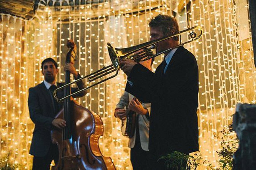 GRUPOS DE VERSIONES EN LAS BODAS DE ESTA TEMPORADA orquesta-para-boda 