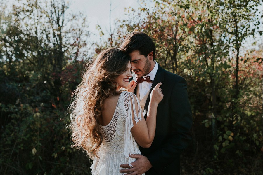 LAS COSAS DEL QUERER abrazo-novios-1 
