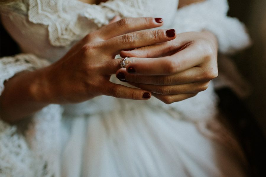 LAS COSAS DEL QUERER anillo-novia 