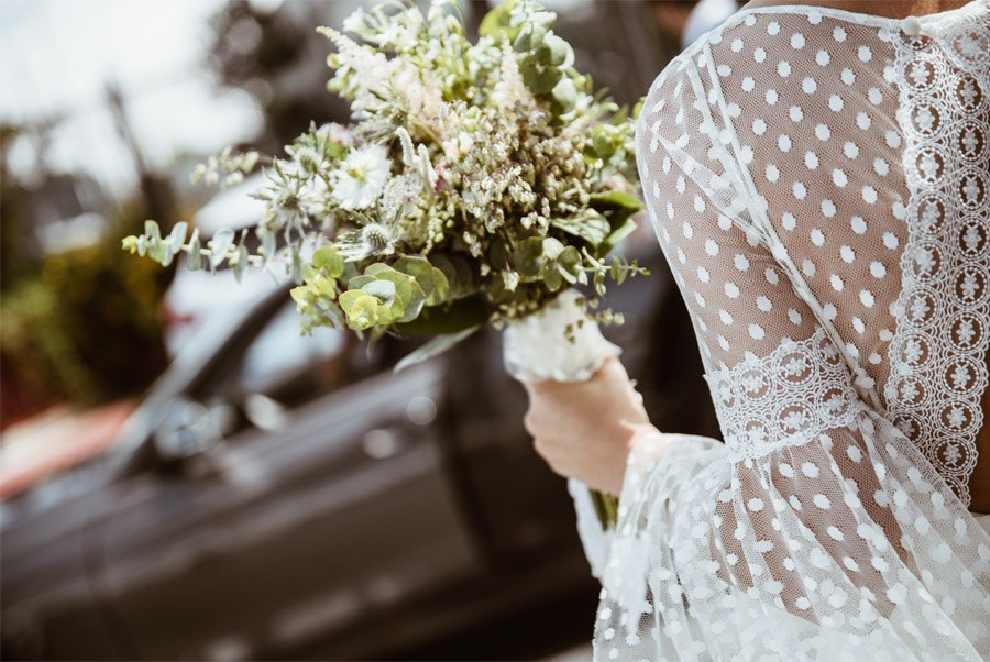 ALFONSO & TANIA: UNIDOS POR EL AMOR Y EL DEPORTE ramo-novia 