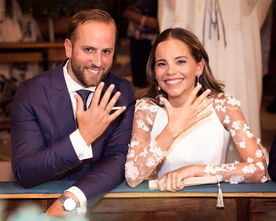 SARA Y JOSÉ CARLOS: #JUNTOSMOLAMAS alianzas-boda 