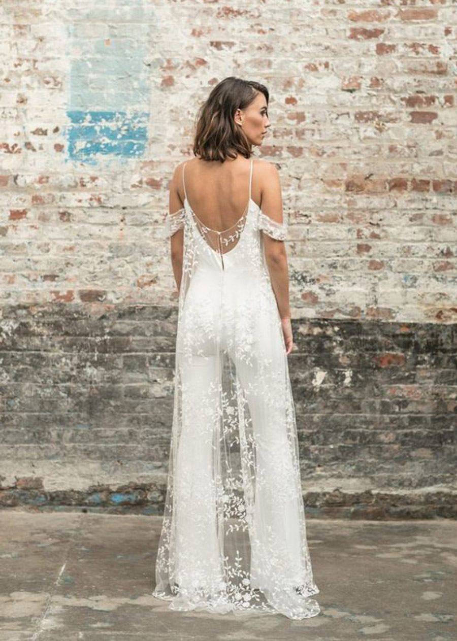 NOVIAS CON JUMPSUIT jumpsuit-para-novias 