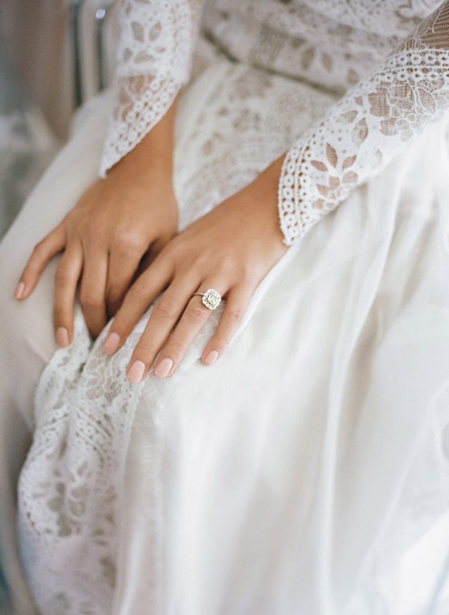 MANICURA PARA NOVIAS novia-manos 