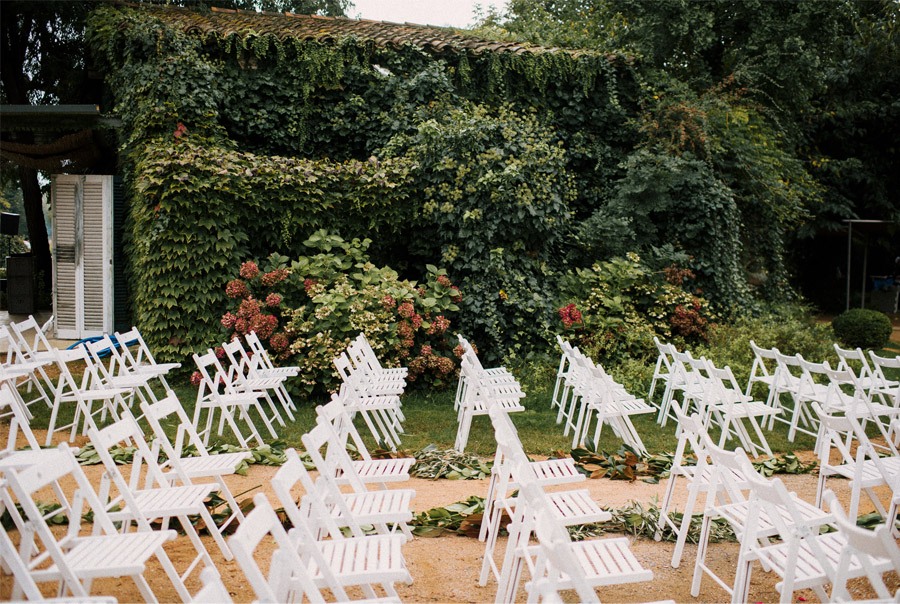 CLARA & TOMMY: BODA EN EL EMPORDÀ deco-ceremonia-boda 