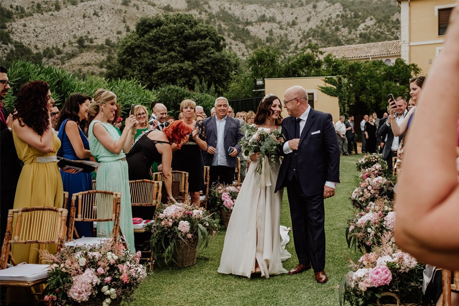 MARÍA & PABLO: EL DESTINO entrada-novia 