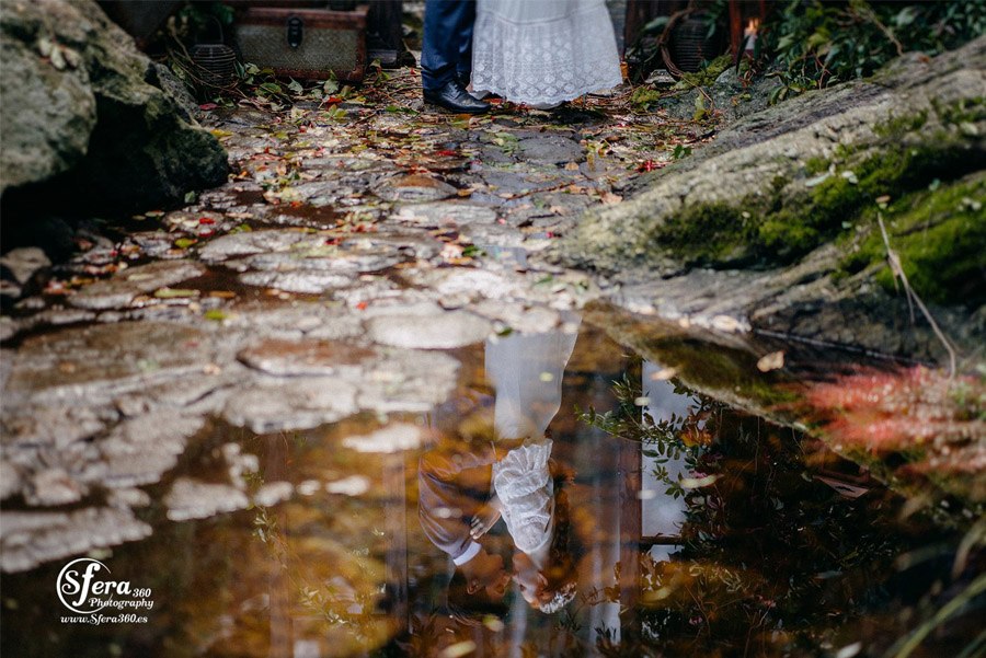 AMOR A ORILLAS DEL TOXA reflejo-novios 