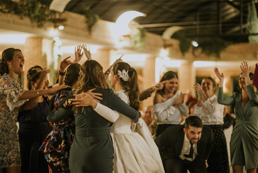 Mª CARMEN & DANI: UNA BODA LLENA DE LUZ fiesta-boda 